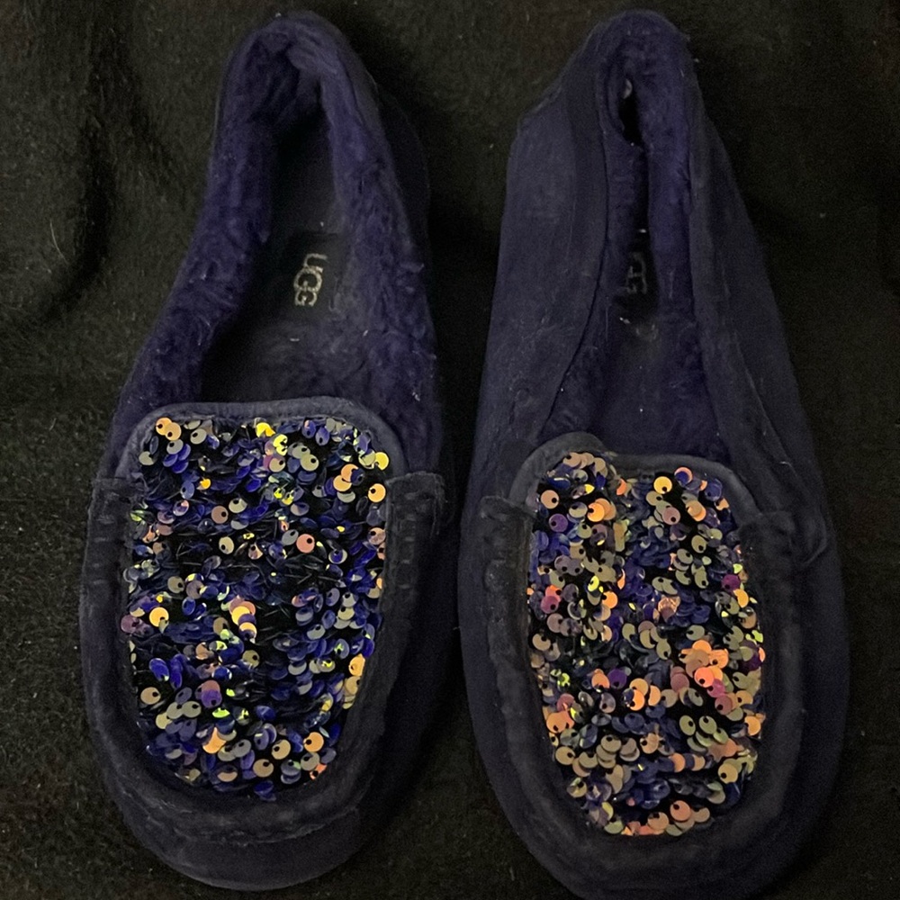 UGG Size 10 Purple Maccosins. The shoes fit more like a 9